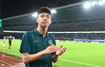 kaiyun登录-邵佳一离开国足后现身皇马！直接手持球队十号战袍亮相，赢得点赞